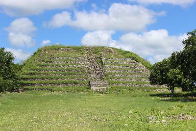 Piramides Mayas en Izamal