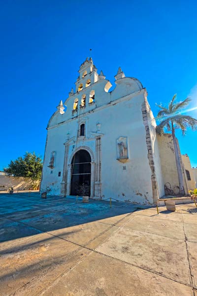 Antiguo Cine Rex del Barrio de Santiago en Mérida Yucatán