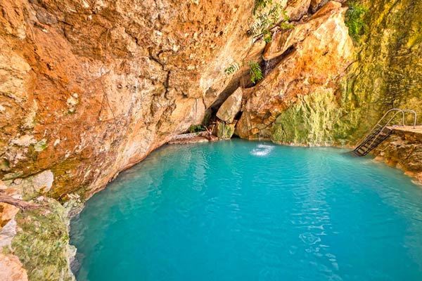 	Cenote Nojoch Chakal Ja'as en Homún