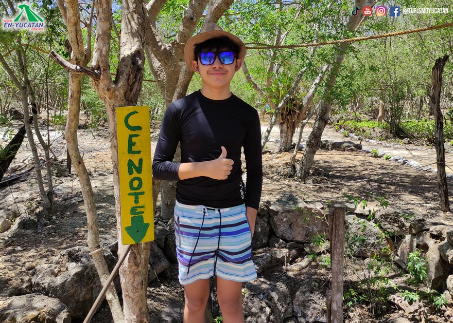 Cenote Santa Cruz en Homún, Yucatán