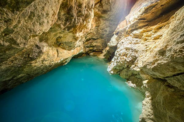 Gruta y Cenote San José Tzalam en Homún