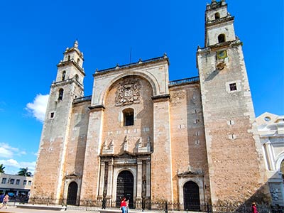 Qué ver en el Centro Histórico de Mérida, Catedral de San Idelfonso