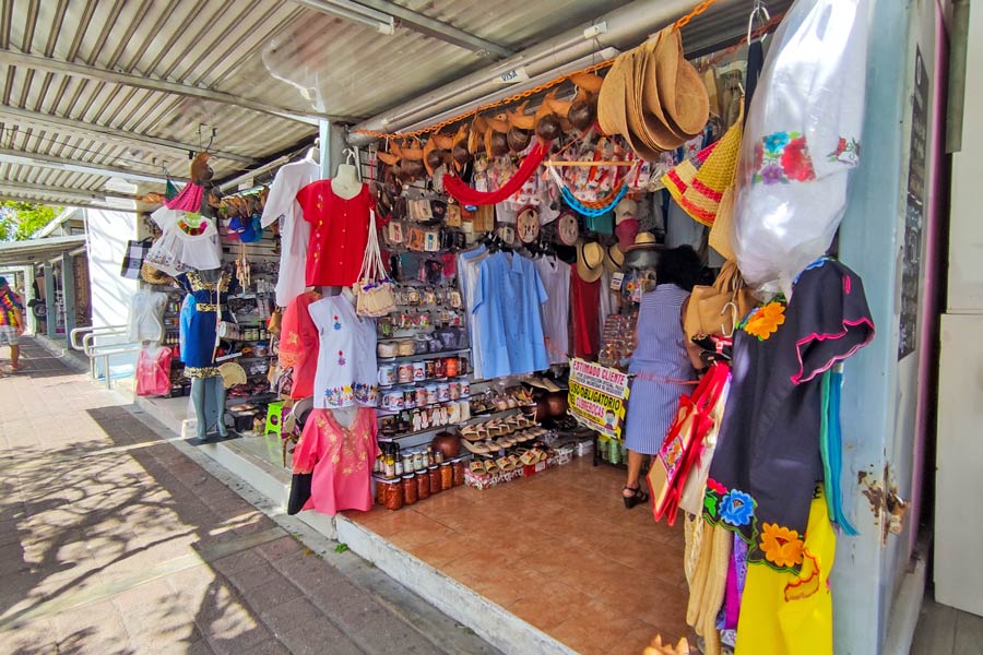 Crafts in Santa Ana, Merida