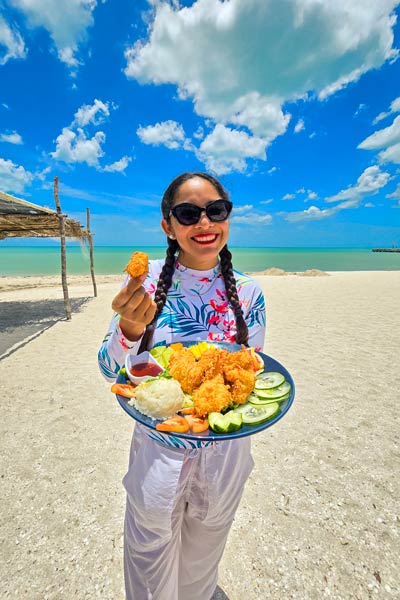 El Coco Loco, Restaurants in Celestun Yucatan