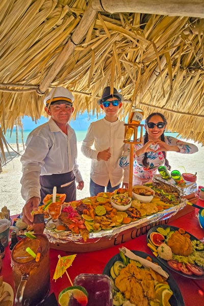 El Coco Loco, Restaurants in Celestun Yucatan