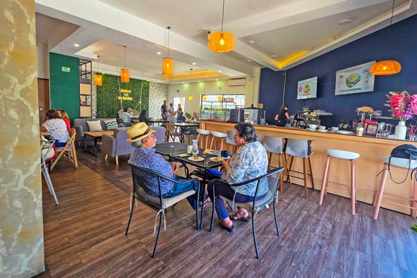 Interior Restaurante Cafeto Supremo