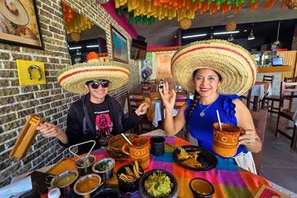 Birrieria Casa Jalisco, Birroas y Quesabirrias