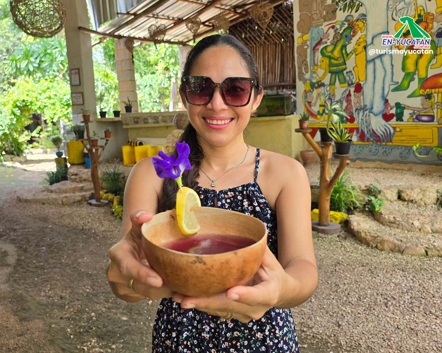 Bebida Ancestral Maya en Jardín Alak en Tekom Yucatán
