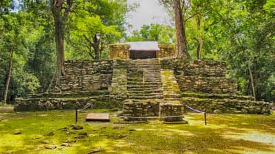 El Palacio Rosa Muyil, Ruinas Mayas de Muyil